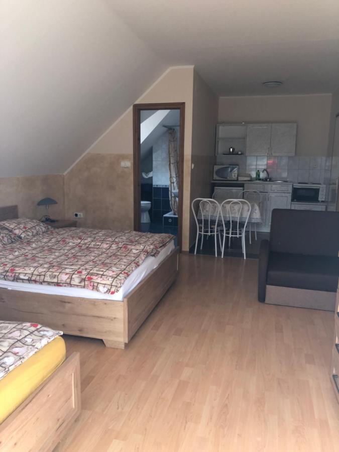 Imre Apartman Hajdúszoboszló Dış mekan fotoğraf